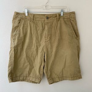 Men’s American Eagle classic shorts. 9” inseam, Size: 36, color: khaki
